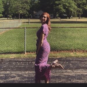 I’m selling this gorgeous pink & purple wrap dress from Amazon!